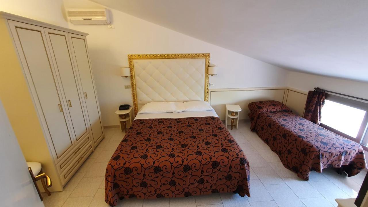 Hotel Rosa Maria Elite Bellaria-Igea Marina Oda fotoğraf